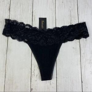 NWT Fredericks of Hollywood Thong Underwear Small Lace Black Bridget Panties Y2K
